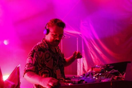 Der DJ Radio Hobo