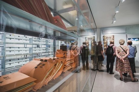 Führung zum Stasi-Unterlagen-Archiv am historischen Ort