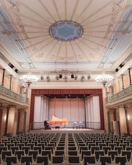 KW05_1b_Konzerthaus