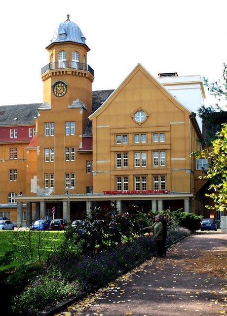 Theater an der Parkaue, Außenaufnahme