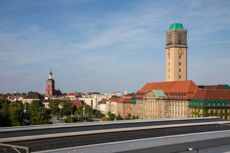 Altstadt Spandau mit Nikolaikirche und Rathaus