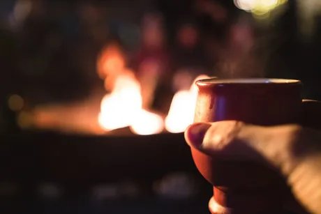 Glühwein im Tonkrug