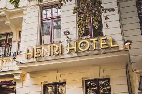 HENRI FACADE