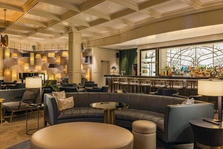 The Curtain Club Bar