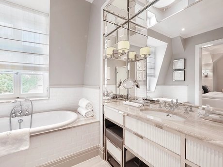 Marbella-Bathroom