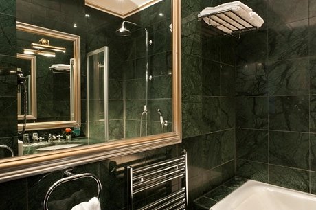 Premium Zimmer - Badezimmer