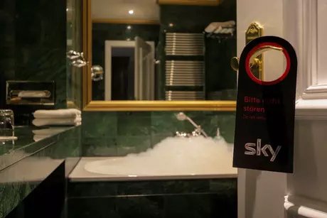 Premium Zimmer - Badezimmerbeispiel