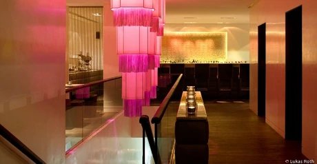 QIU Bar & Restaurant