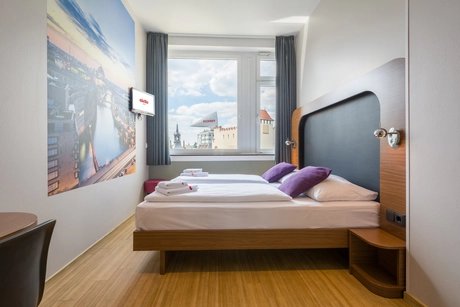 Einzel- und Doppelzimmer
