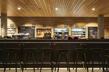 Moxy Bar
