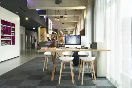Moxy Business Corner