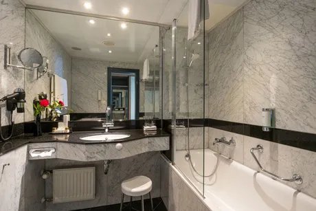 Badezimmer Suite