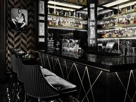 GQ BAR