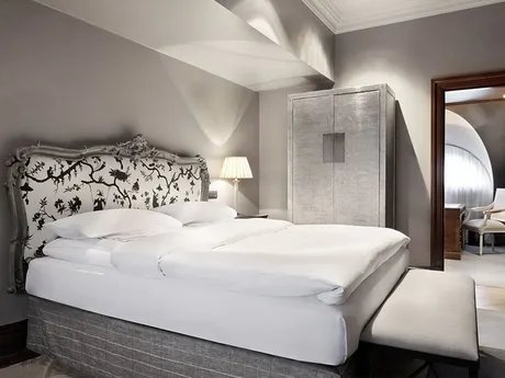 Executive Suite-1