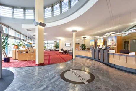 Lobby2