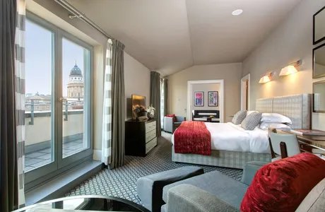 Premier One Bedroom Suite