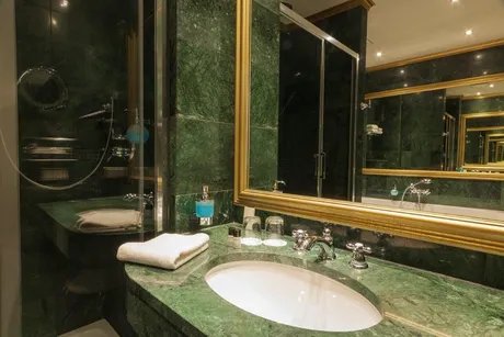 Premium Zimmer - Badezimmerbeispiel