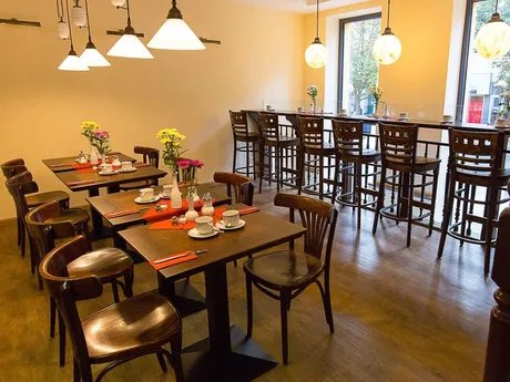 Frühstücksraum, danach Altberliner Schankwirtsacheft Ausspanne