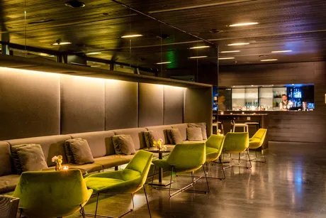 Lounge-BAR
