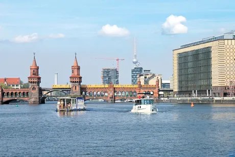 Oberbaumbrücke Berlin - Aquino - Febomobil