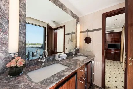 Ambassador Suite