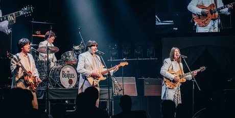 All you need is love! – Das Beatles Musical  