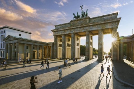 Brandenburger Tor bei Sonnenuntergang