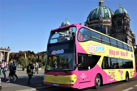 Bus from Berlin City Circle Sightseeing in front of the Berlin Cathedral