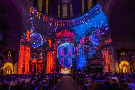 Berliner Dom während des Festival of Lights
