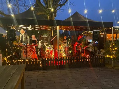 Mutter Lustig Weihnachtsmarkt