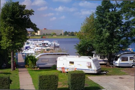 Marina Wendeschloss-Bootsliegeplätze