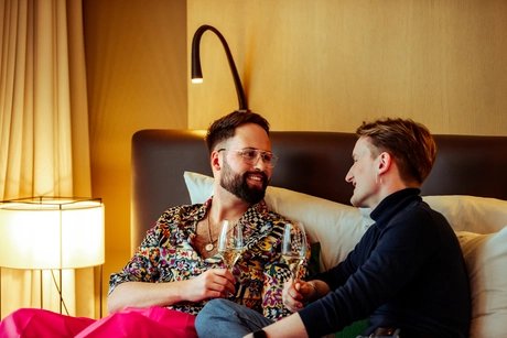 pink pillow Berlin Collection 2023