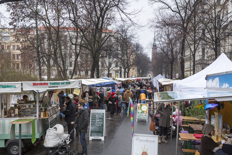 Mercado ecológico de Adviento en el Kollwitzplatz