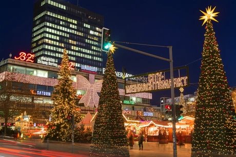 Christmas market at the Kaiser Wilhelm Memorial Church