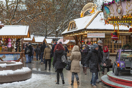 Berliner Weihnachtsmarkt an der Gedächtnis-Kirche