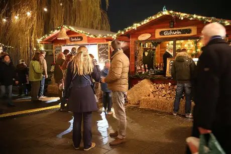 Mutter Lustig Weihnachtsmarkt