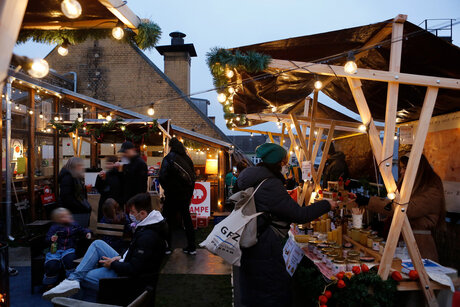 Weihnachtsmarkt über den Dächern Kreuzbergs