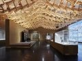 Ansicht der vom chinesischen Architekten Wang Shu gestalteten Deckenkonstruktion im Modul Hofkunst Chinas des Museums für Asiatische Kunst im Humboldt Forum Ansicht der vom chinesischen Architekten Wang Shu gestalteten Deckenkonstruktion im Modul Hofkunst Chinas des Museums für Asiatische Kunst im Humboldt Forum