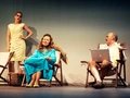 Folgenreiche Urlaubsbekanntschaft. Von li.: Jessica Ginkel, Marion Kracht und Stefan Kiefer.