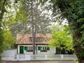 Waldsiedlung Zehlendorf (Papageiensiedlung) und Umgegend. Architekturführung von Christian Fessel / Mann mit Hut Touren Waldsiedlung Zehlendorf (Papageiensiedlung) und Umgegend. Architekturführung von Christian Fessel / Mann mit Hut Touren