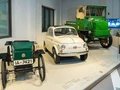 Schon zu Beginn des 20. Jahrhunderts wurden Elektro-Fahrzeuge gebaut. Die von AEG und Siemens produzierten Akkumulatoren, waren jedoch noch nicht ausgereift und sehr schwer.