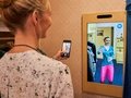 Digitaler Spiegel im nachgebauten DDR-Schlafzimmer Digitaler Spiegel im nachgebauten DDR-Schlafzimmer