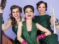 Zucchini Sistaz <br>„Eleganz oder gar nicht!“ Zucchini Sistaz <br>„Eleganz oder gar nicht!“