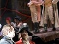 Martin Muehle als Andrea Chenier, Ievgen Orlov als Roucher, Roman Burdenko als Charles Gérard, Burkhard Ulrich als IncroyableBettina Stöß
