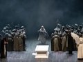 Yulia Matochkina als Ortrud, Jennifer Davis als Elsa, David Butt Philip als LohengrinBettina Stöß