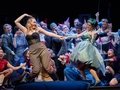 Angela Brower als Prinz Orlofsky, Meechot Marrero als Adele
