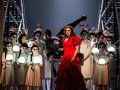 Clémentine Margaine als Carmen, Chor und Kinderchor der Deutschen Oper BerlinMarcus Lieberenz