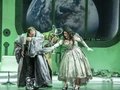 Thomas Blondelle als Eisenstein, Attilio Glaser als Alfred, Hulkar Sabirova als RosalindeBettina Stöß