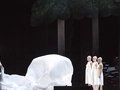 Clay Hilley als Siegfried, Meechot Marrero als Woglinde, Karis Tucker als Wellgunde, Anna Lapkovskaja als FloßhildeBernd Uhlig
