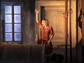 Georgia Jarman als Agnès, Mark Stone als Protector